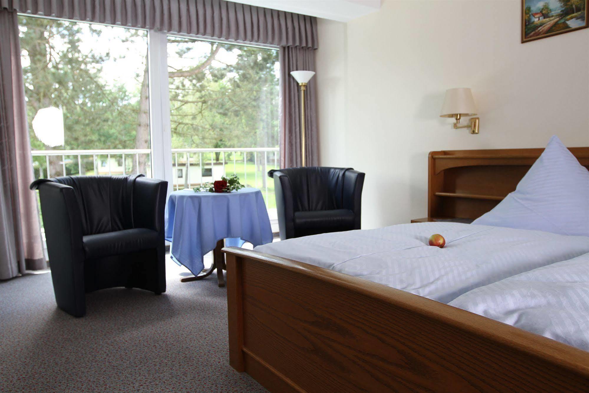 Seehotel Am Stausee 4 Sterne Superior Герольштайн Экстерьер фото